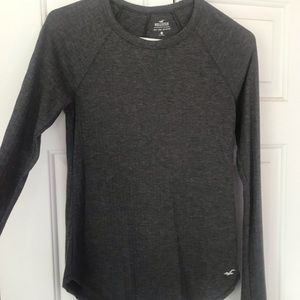 Soft Hollister long sleeve shirt